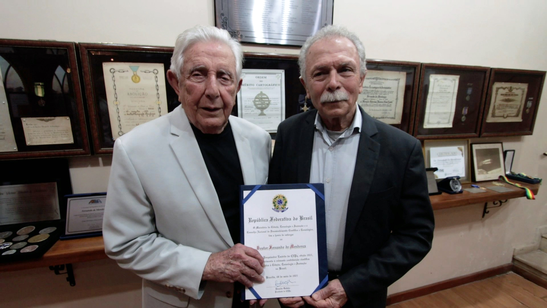 Fernando de Mendonça recebe título de pesquisador emérito do CNPQ